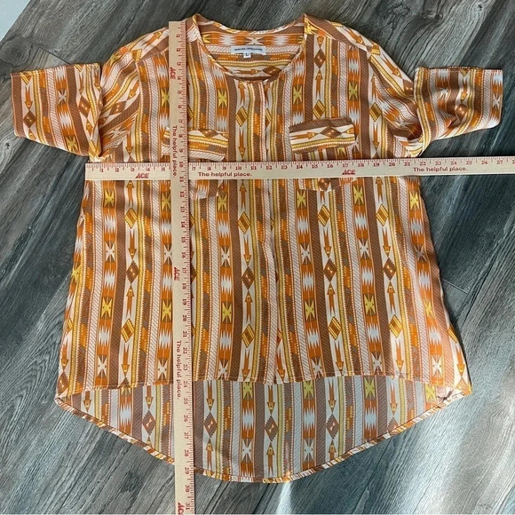 AMANDA UPRICHARD 100% Silk Button Up 3/4 sleeve Tribal Aztec Blouse - Size Large - Picture 11 of 11